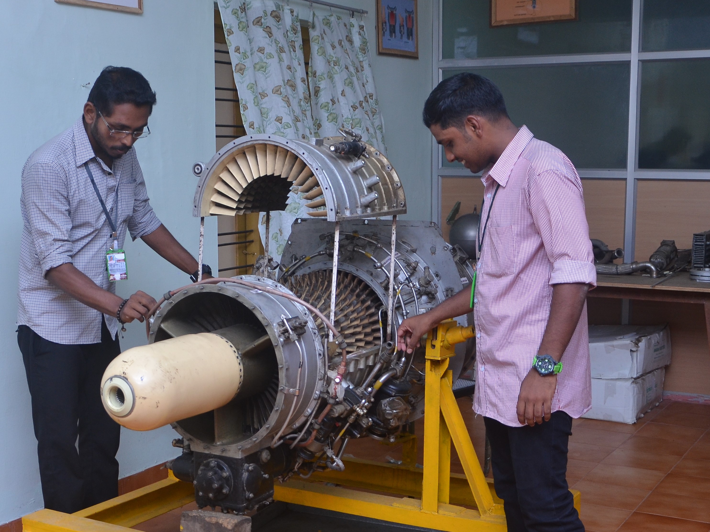 Aircraft Engines Lab